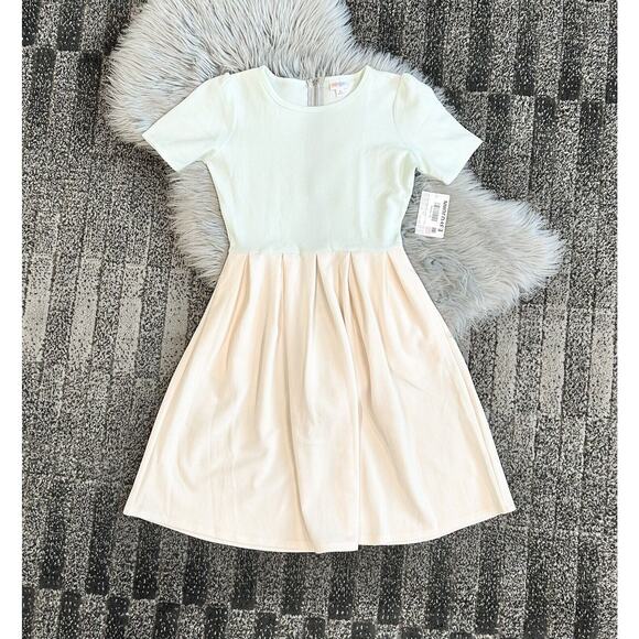 LuLaRoe Mint/Cream‎ Amelia Dress With Pockets Stretch Textured Size Medium - Picture 1 of 3